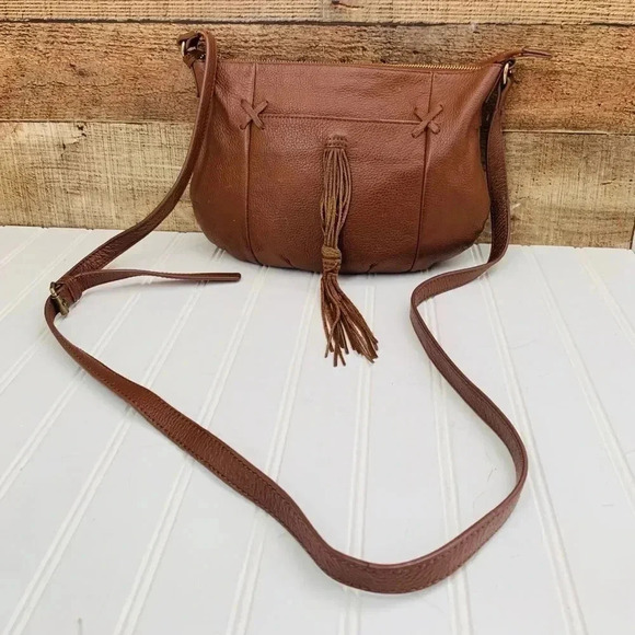 Lucky Brand Carmen Camel Tan Leather Tassel Boho Hobo Shoulder Bag - Picture 2 of 9